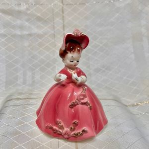 Vintage Arnart Cherchez La Femme 7616 Figurine, Vintage 1950s Ceramic Figurine
